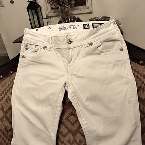 Miss me womans jeans 28w 31.5 inseam. **White**